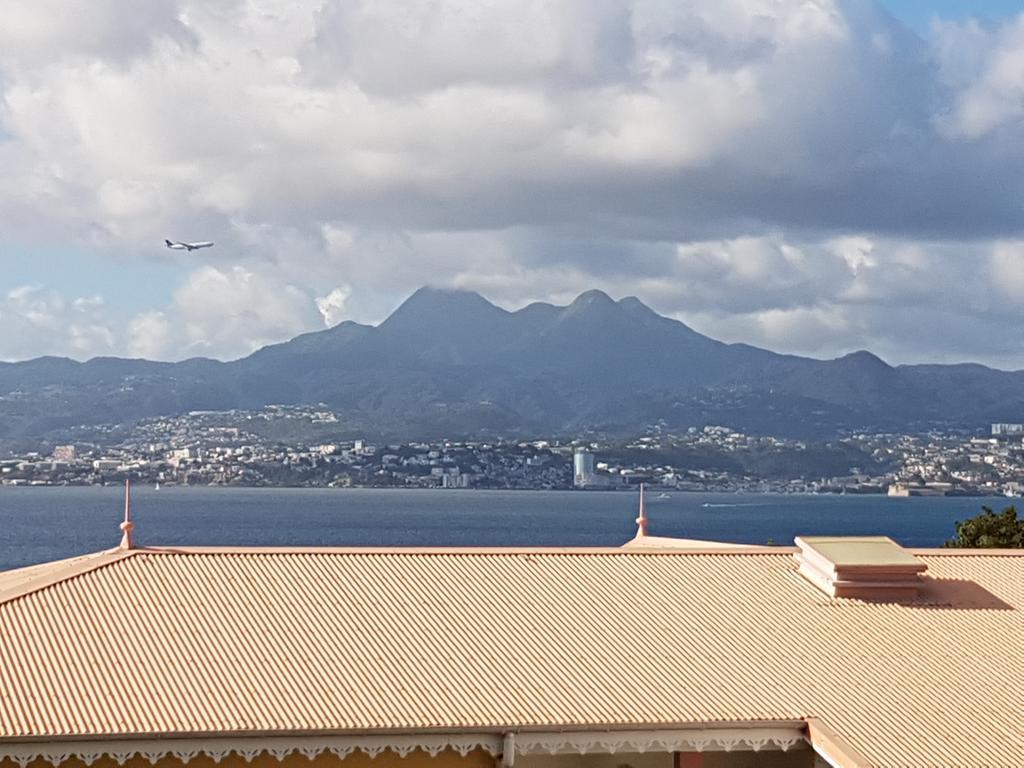 לה טרואז אילט Studio Kasanaco Avec Vue La Baie De Fort De France מראה חיצוני תמונה