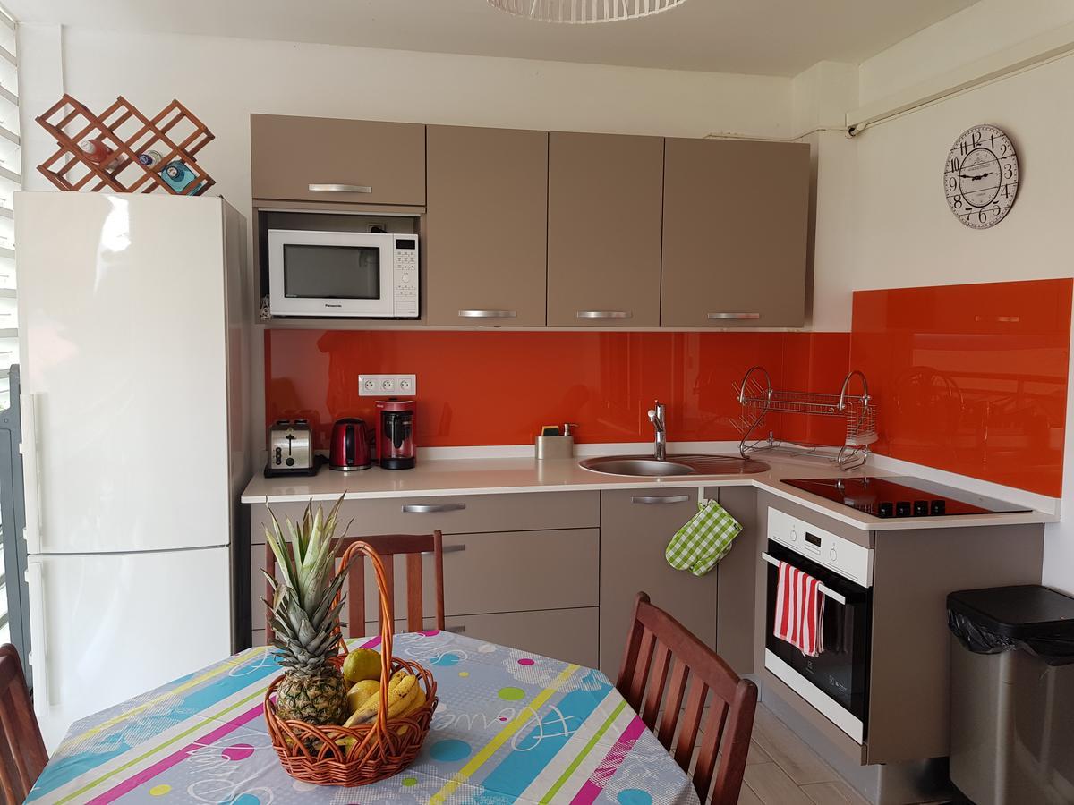 לה טרואז אילט Studio Kasanaco Avec Vue La Baie De Fort De France מראה חיצוני תמונה