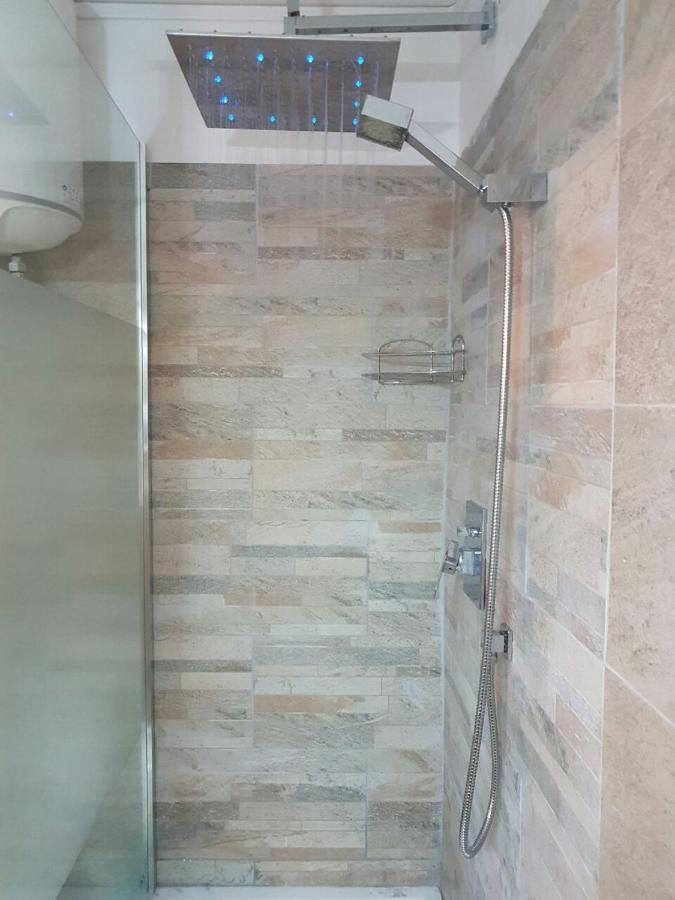 לה טרואז אילט Studio Kasanaco Avec Vue La Baie De Fort De France מראה חיצוני תמונה